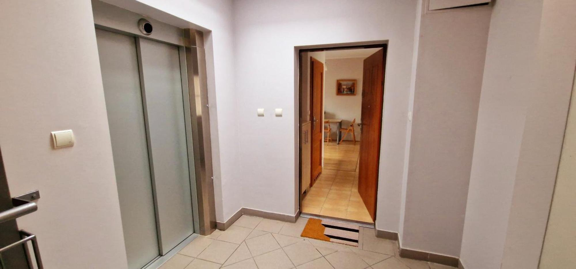 100 Steps From Rynek Apartment Wroclaw Exterior photo